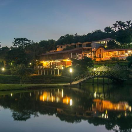Hospedagem Vila Rica - 500M Do Centro De Cunha Sp Bagian luar foto