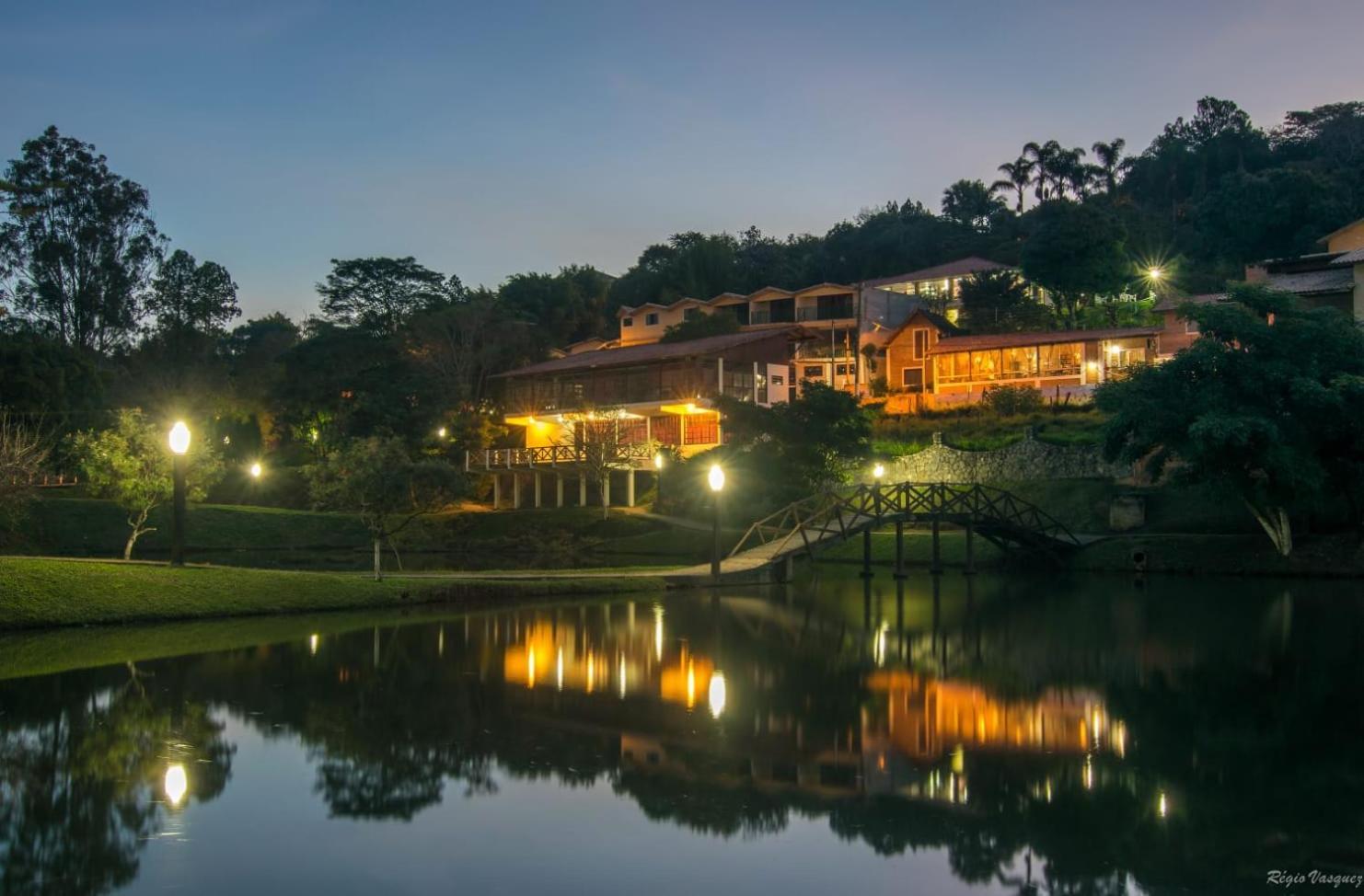 Hospedagem Vila Rica - 500M Do Centro De Cunha Sp Bagian luar foto